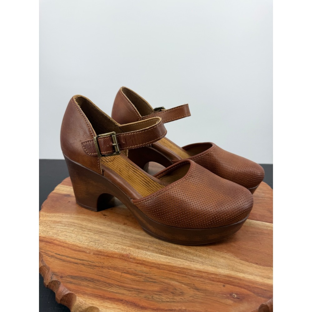 b.o.c. gia Clog Shoes Women Size 7 Brown Perforated Platform Block Heel